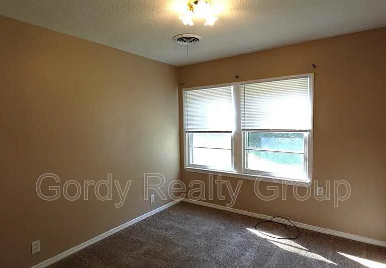2927 Noland St — Photo 7