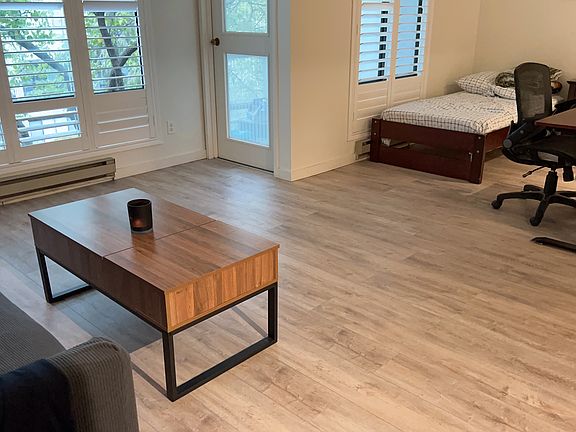 Living and bedroom area