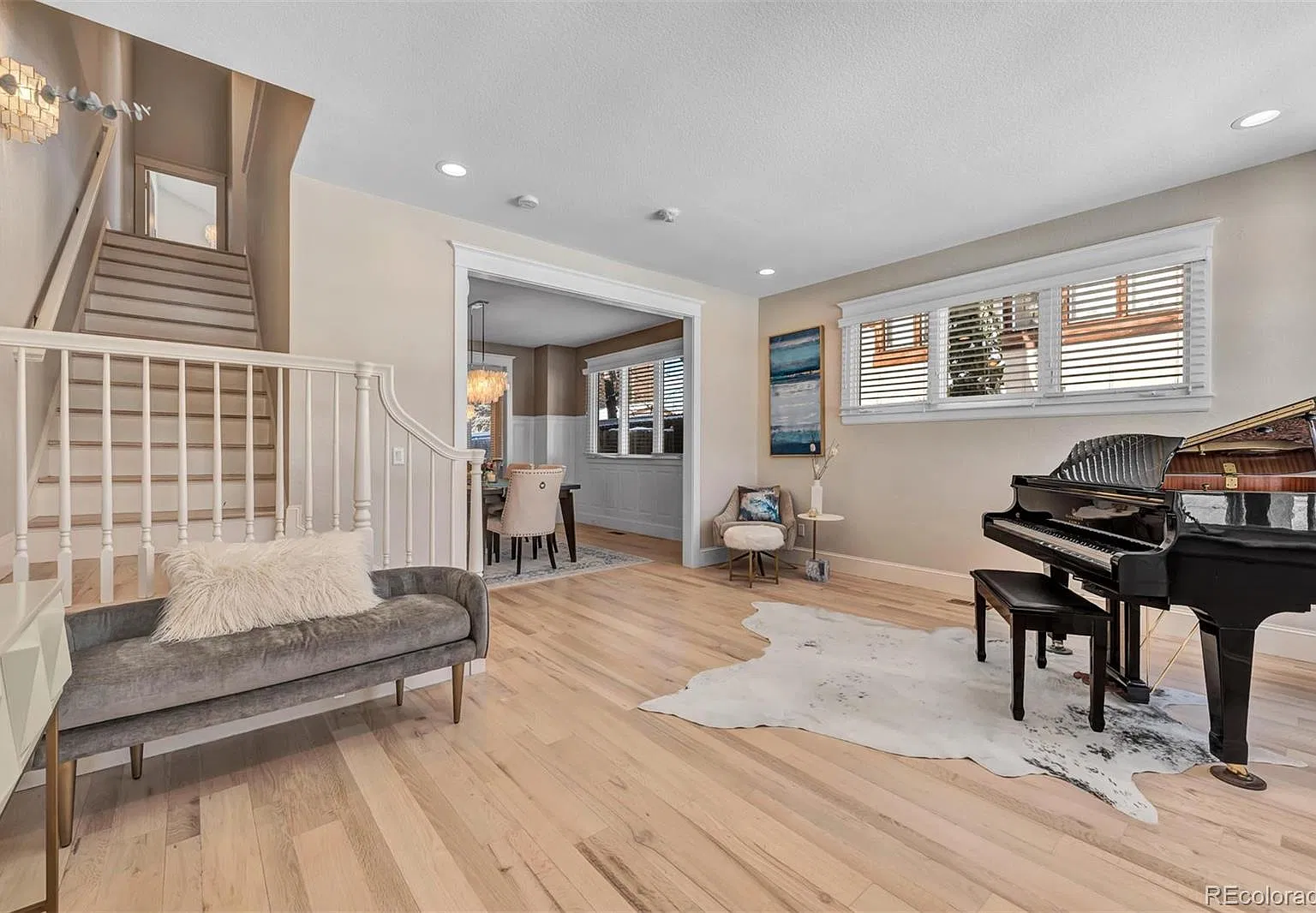 4 bed, 4.5 bath, 3630 sqft, $8,350 — Photo 2