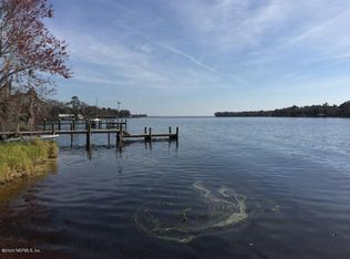 135 S Lake George Dr, Georgetown, FL 32139