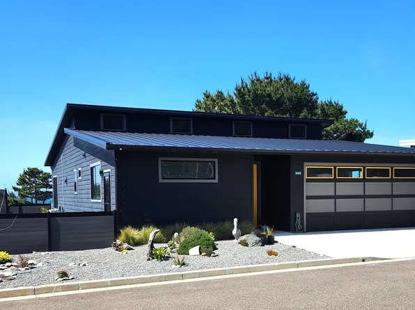 30420 Sawyer Way, Gold Beach, OR 97444