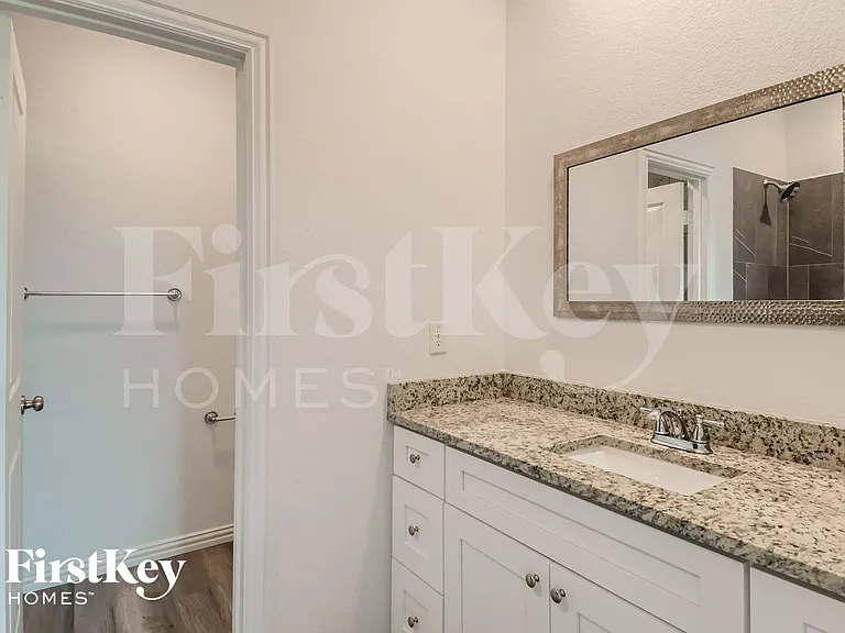 7360 Parkside Place Dr — Photo 14