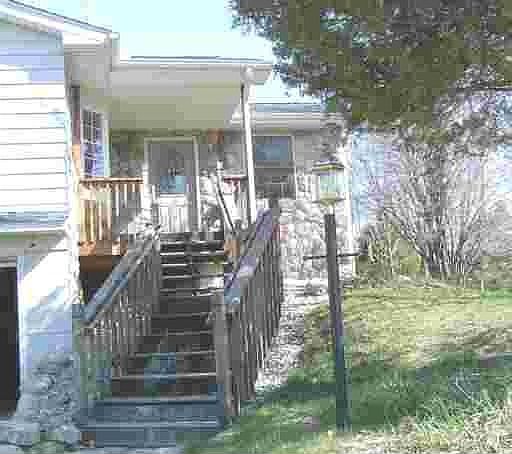 2nd image of 9650 Meadowlane