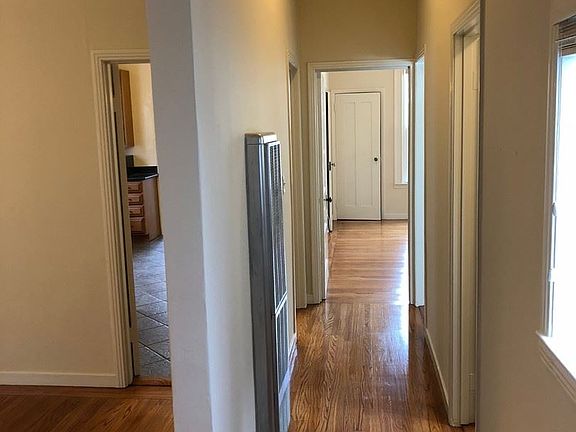 5th image of 2476 Bush St APT 3