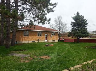 29 10th St NE, Chisholm, MN 55719