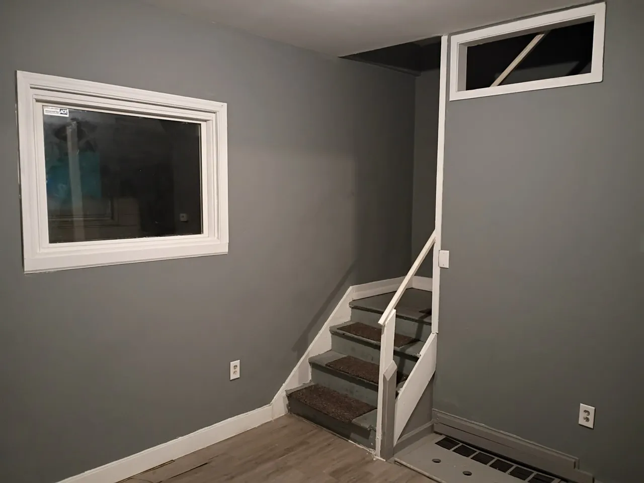 3 bed, 1.5 bath, 1408 sqft, $1,500 — Photo 2