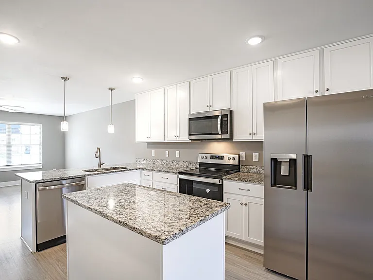 South Maple Townhomes — Photo 8