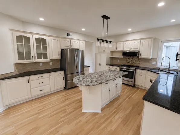 12258 S Rene St, Olathe, KS 66062