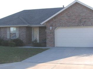 708 E Sandpiper Dr, Ozark, MO 65721