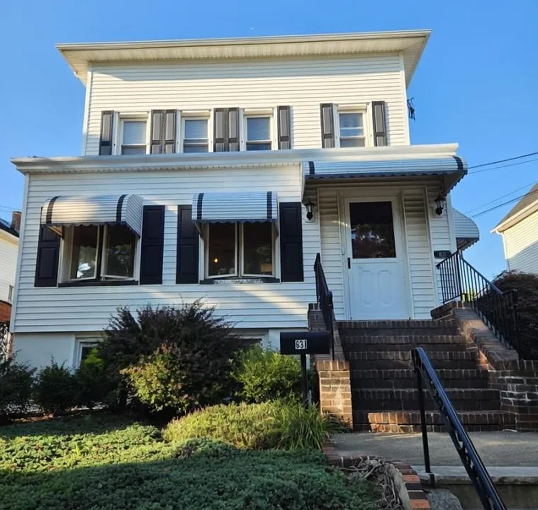 631 2nd Ave #1