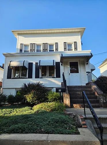 631 2nd Ave #1 Photo 1