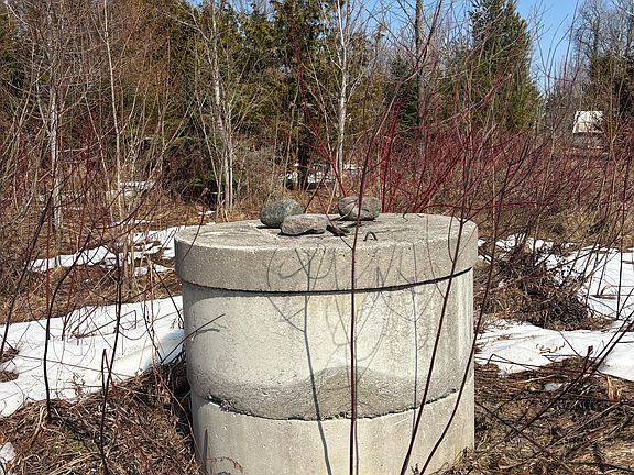 2nd image of 5 Pollock Rd