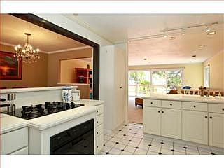 5th image of 110 Alta Mesa Dr