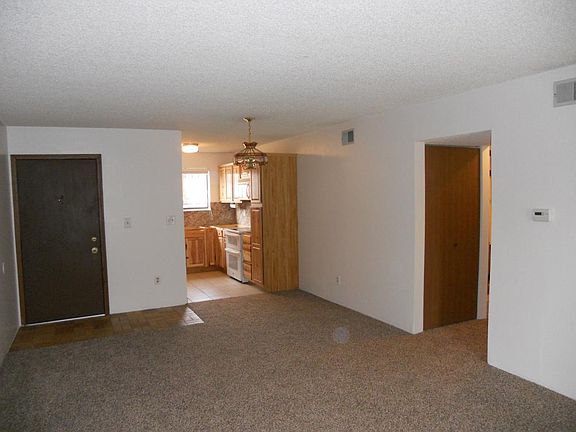 LR, Dining Rm, Kitchen,