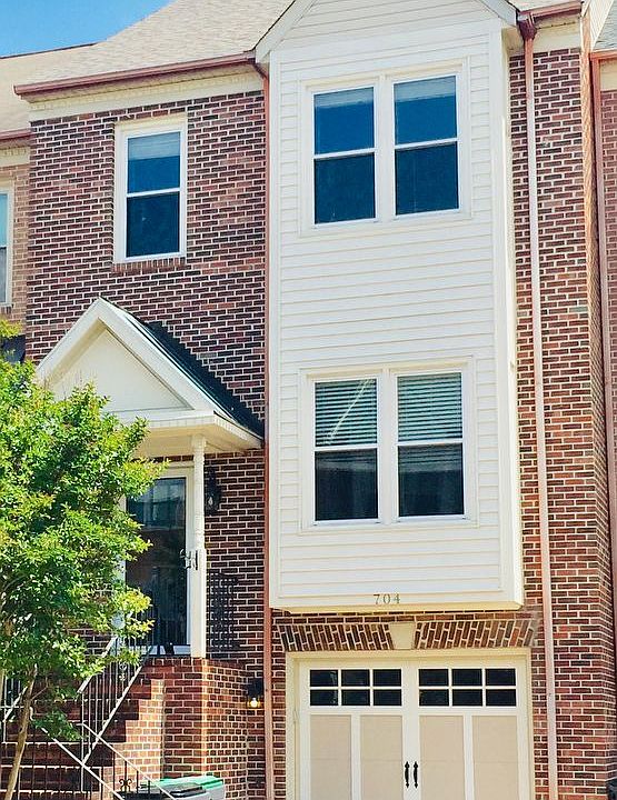 1st image of 704 Shaw Ct