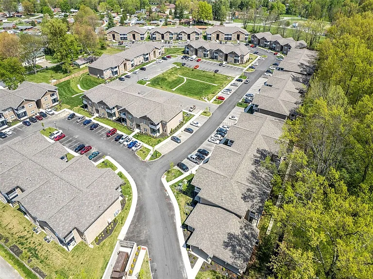 Highview Pointe — Photo 25