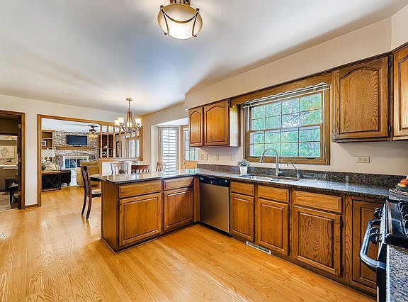 3rd image of 2N053 Dorsey Ct