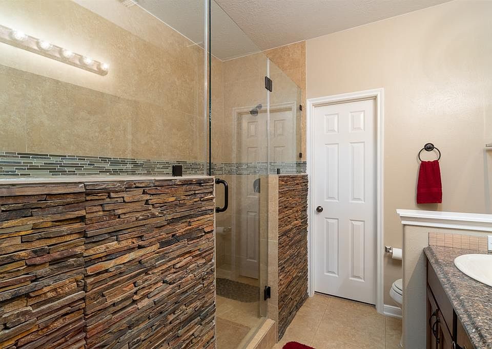 1st image of 16910 Shoal Park Dr