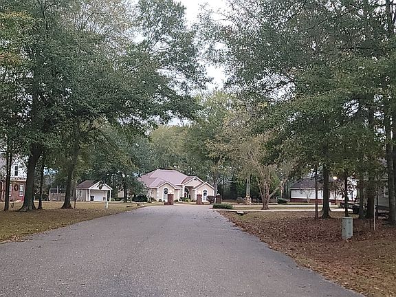 4th image of 476 Waterford Way