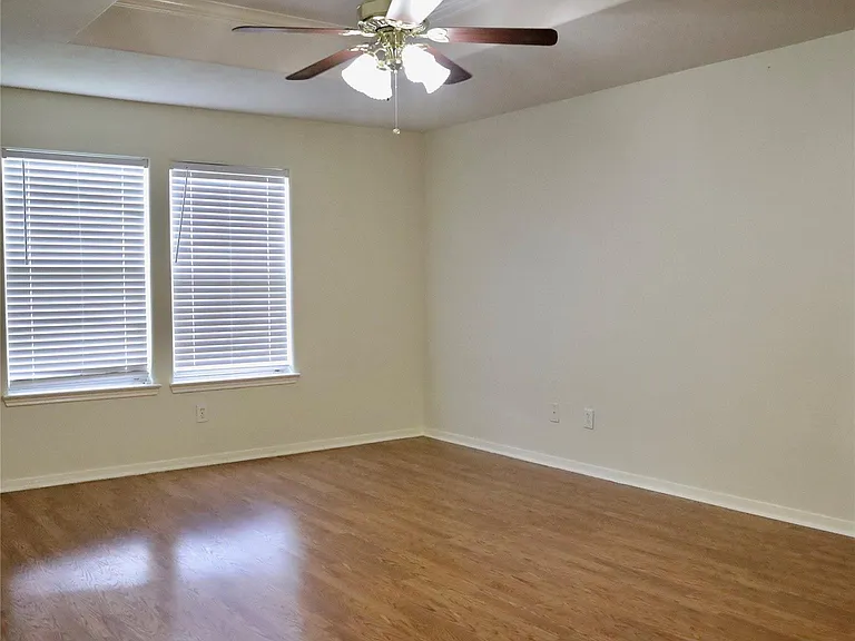 14411 Avery Brooke Ln — Photo 16