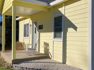 205 E 3rd Ave, Arnold, NE 69120