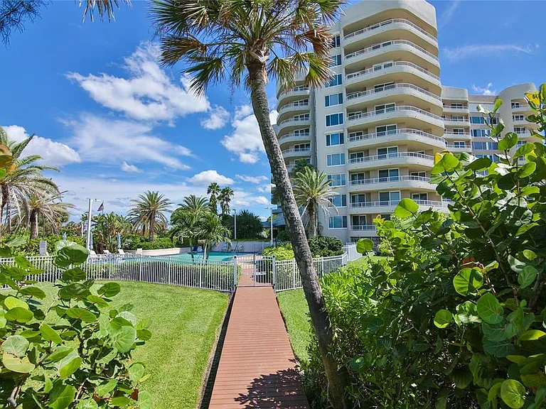 775 Longboat Club Rd #904 — Photo 1