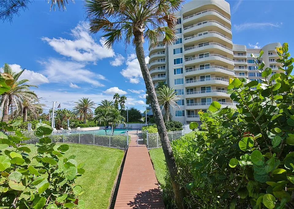 775 Longboat Club Rd #904