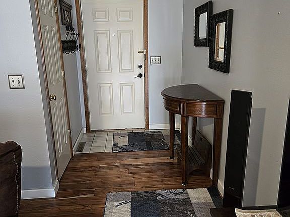 4th image of 3237 S Nettleton Ave