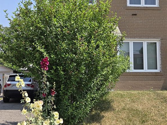 2nd image of 103 Bergen Rd