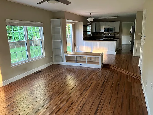 15 Westhampton Ct — Photo 5