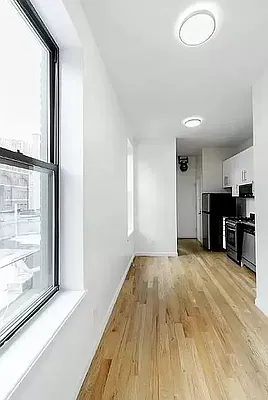 Rented by Metropolitan Property Group | media 8