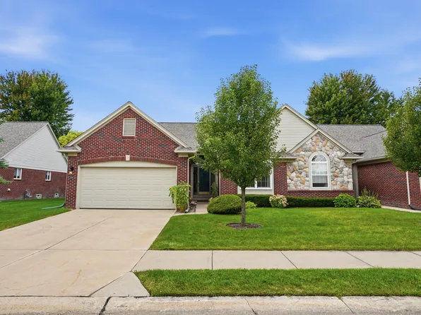 52689 Wildwood Dr, Macomb, MI 48042
