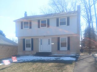 611 Walnutree Ln, Claymont, DE 19703