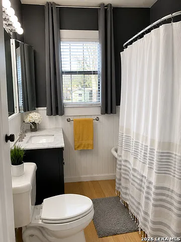 115 W White — Photo 13