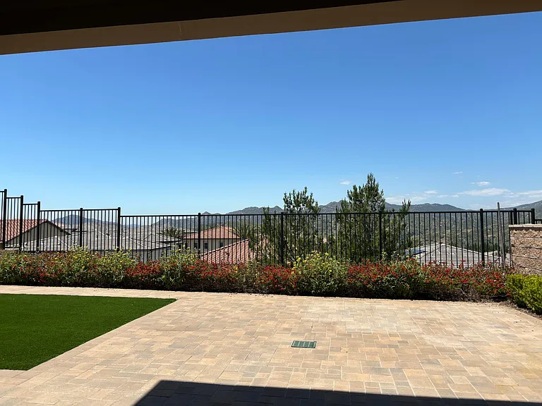 12015 Estrella Pl — Photo 26