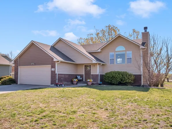 205 Victoria Rd, Newton, KS 67114