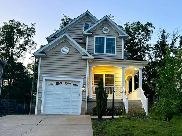 9516 McKinley Ave, Manassas, VA 20110