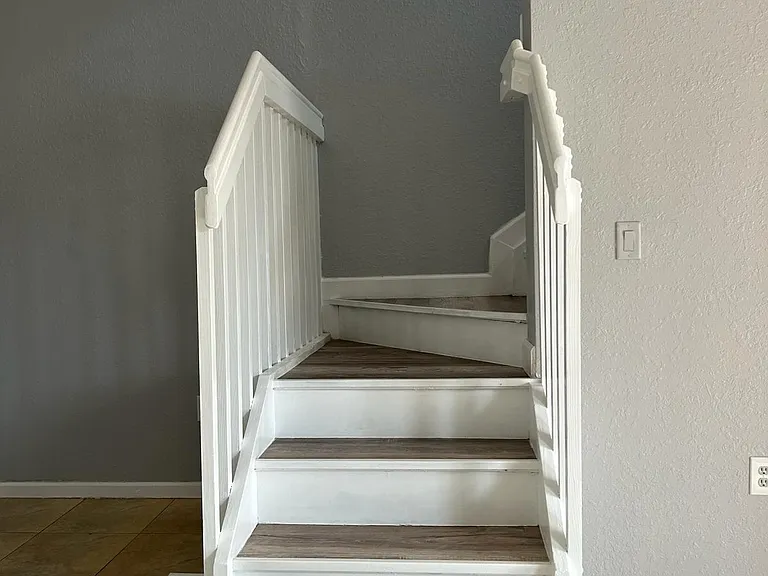 SE 15th Pl — Photo 26