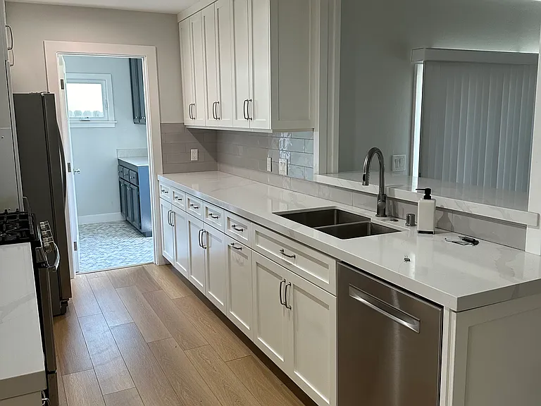 2125 Fidler Ave — Photo 14