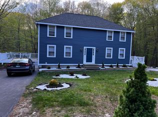 375 Westford Rd #B, Tyngsboro, MA 01879