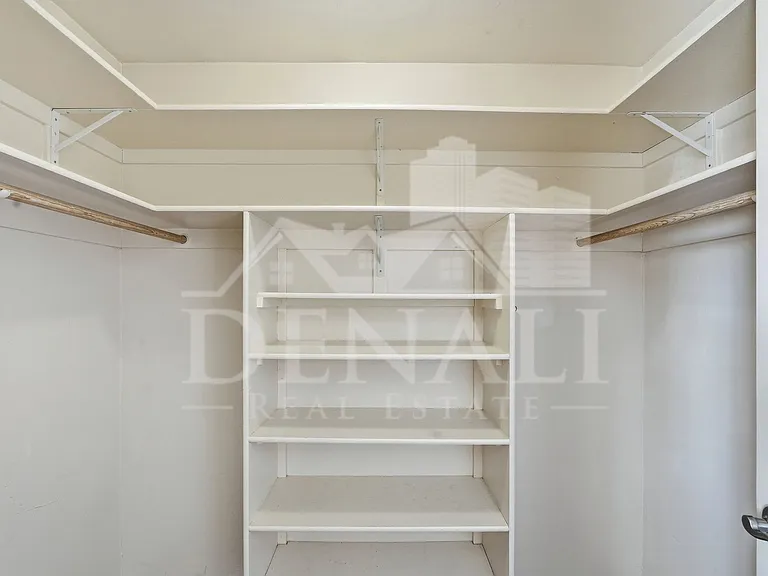 5654 W Mountain View Rd — Photo 20
