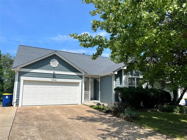 10441 Ashby Place Ln, Saint Ann, MO 63074