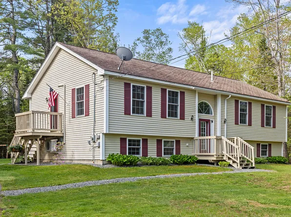 84 Plymouth Road, Carmel, ME 04419