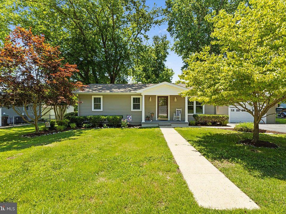 1st image of 3807 15th St
