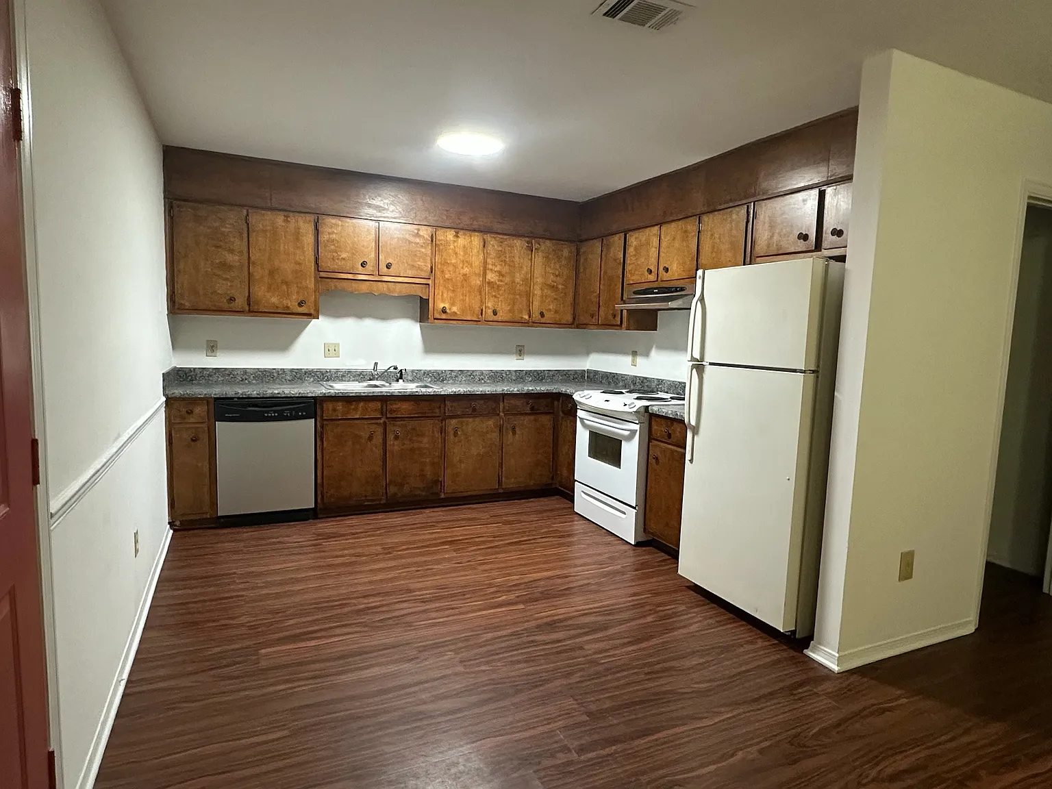 1616 Atwood Dr — Photo 4