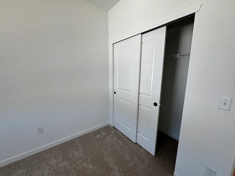 764 Nob Hill Ln — Photo 17
