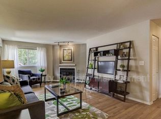 948 North St APT 16, Boulder, CO 80304