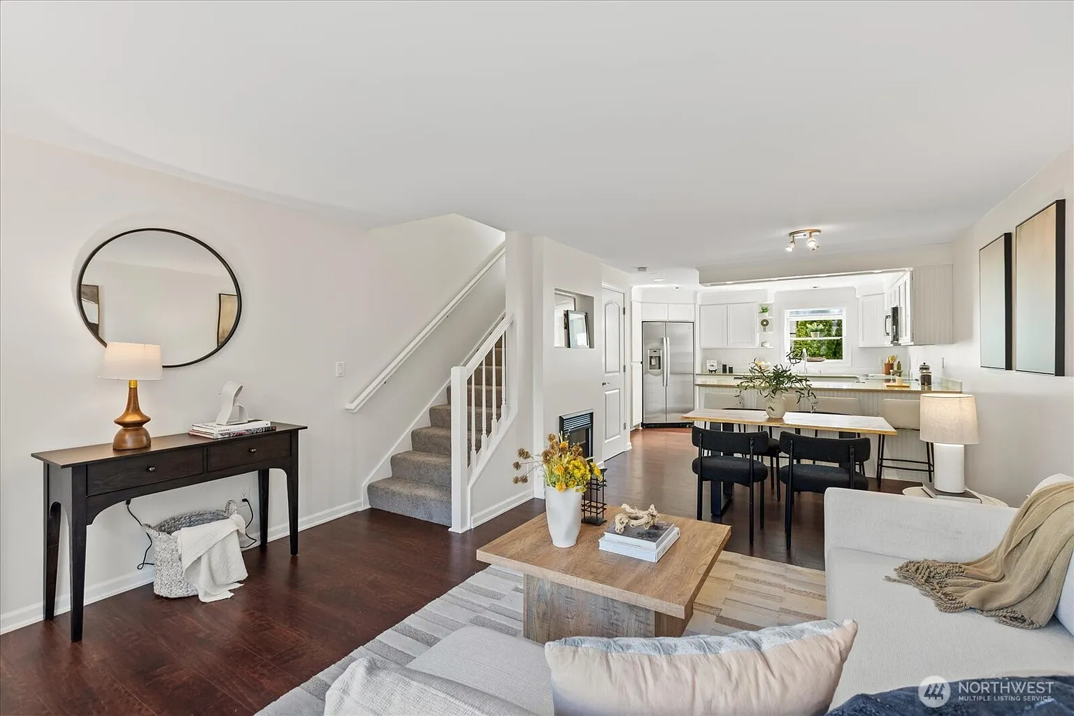 233 3rd Avenue N #16 photo 1