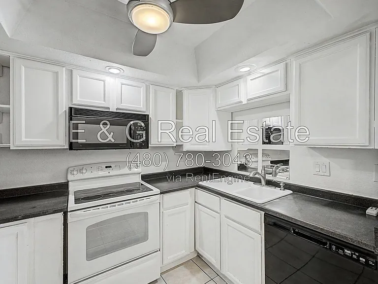 1402 S Jentilly Ln #205 — Photo 6