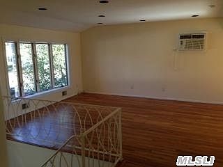 4th image of 86 Thomas St